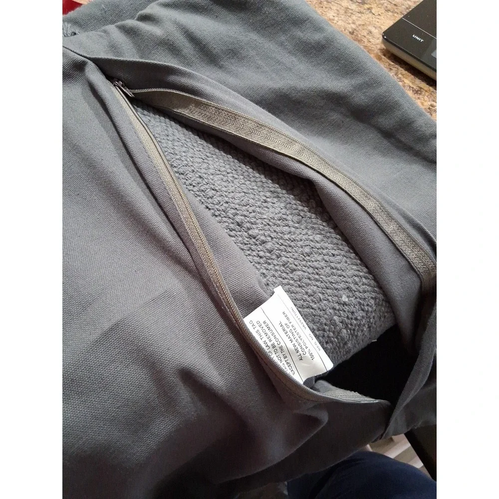 Foreside 2 Heavy Cable Knit Gray Pillow Covers Heavy Cotton Zip Closure 20X20‎